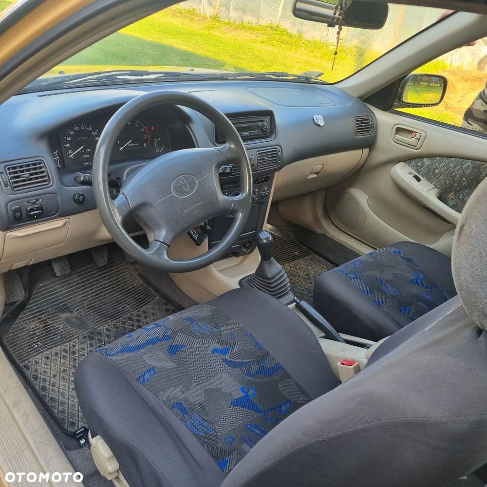 Toyota Corolla 1.4 - 6