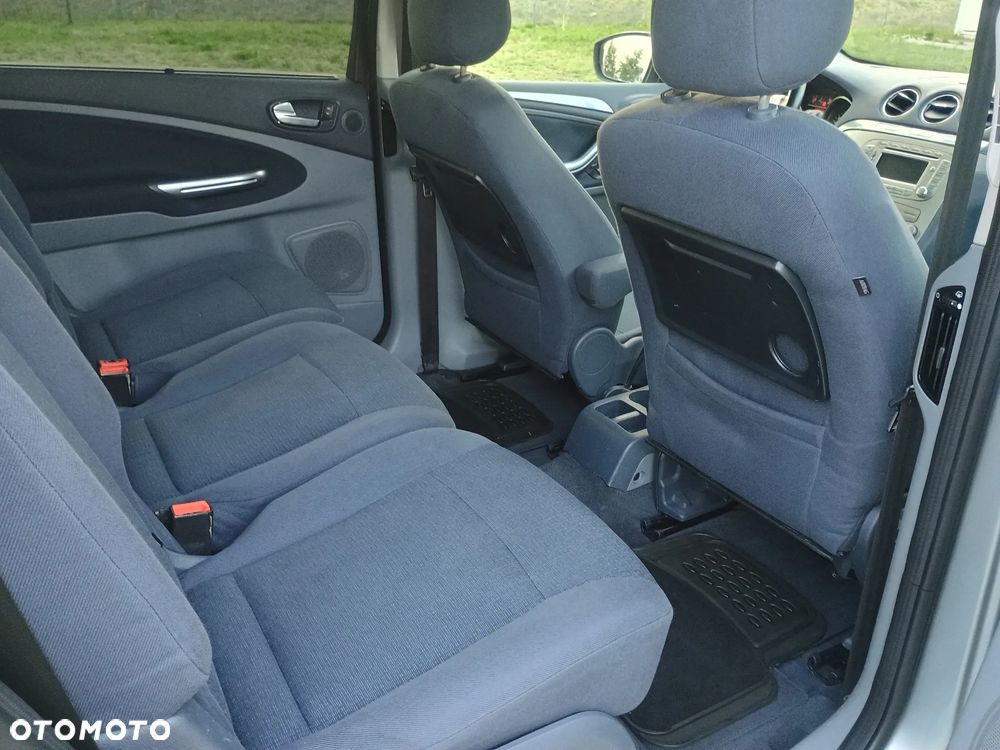 Ford Galaxy 1.8 TDCi Ambiente - 16