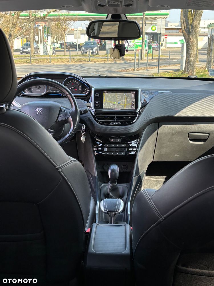 Peugeot 2008 PureTech 82 Allure - 3