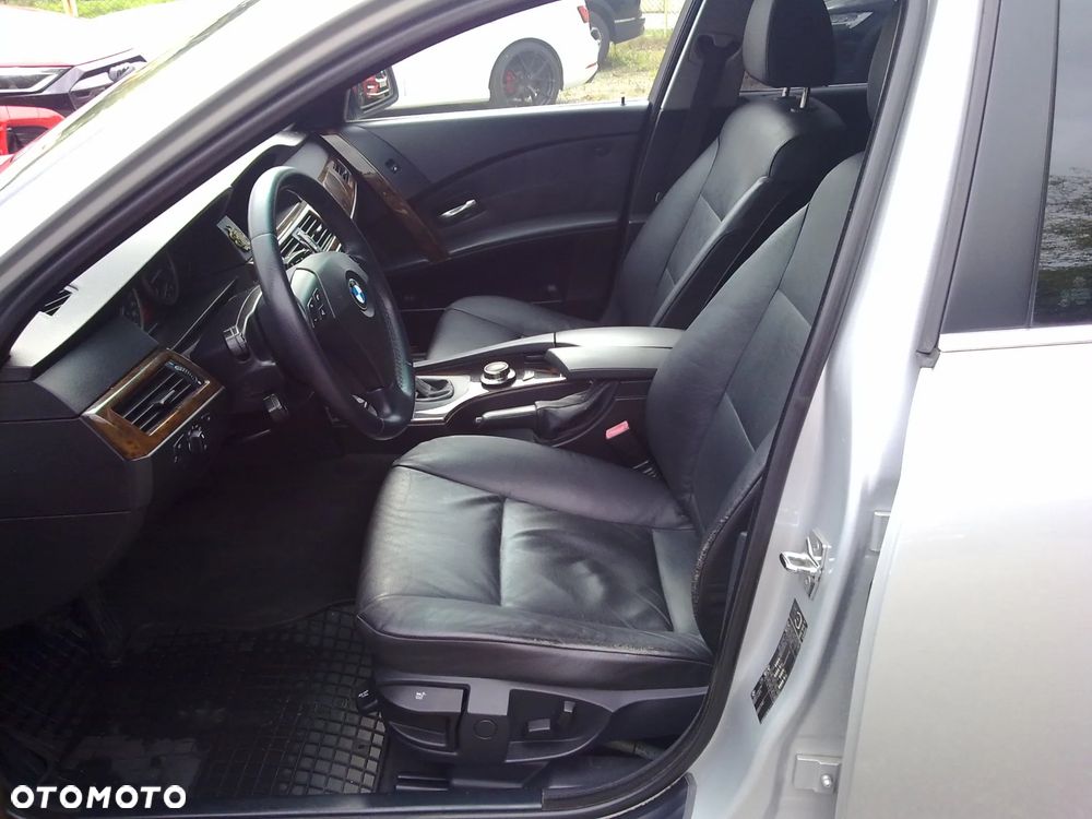BMW Seria 5 530xd - 11