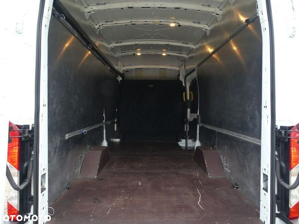 Ford Transit - 14