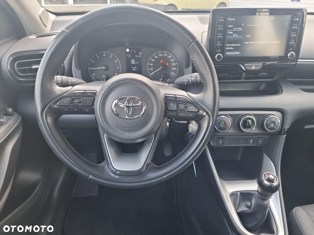 Toyota Yaris - 16