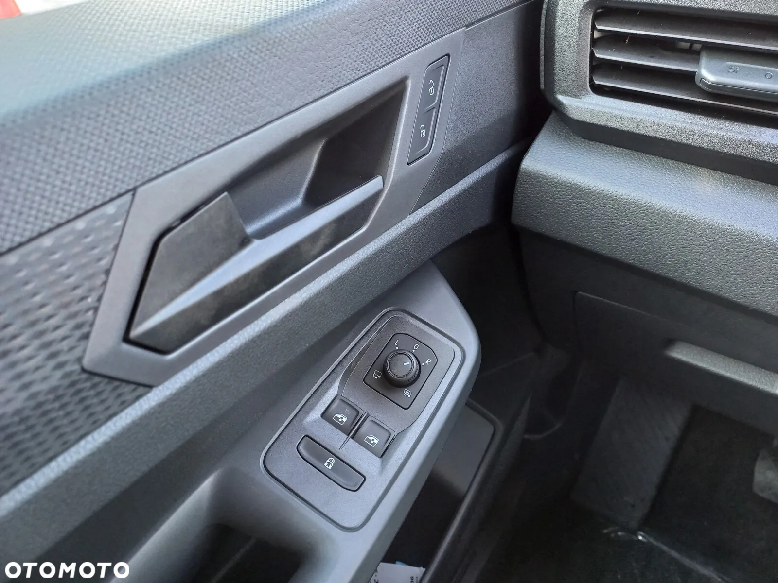Volkswagen Caddy 2.0 TDI 4Motion - 22