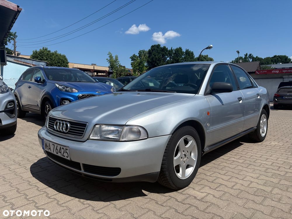 Audi A4 Limousine