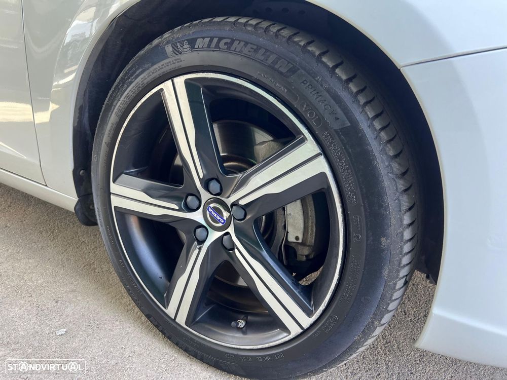 Volvo V60 2.4 D6 R-Design Sum.AWD Phev - 56
