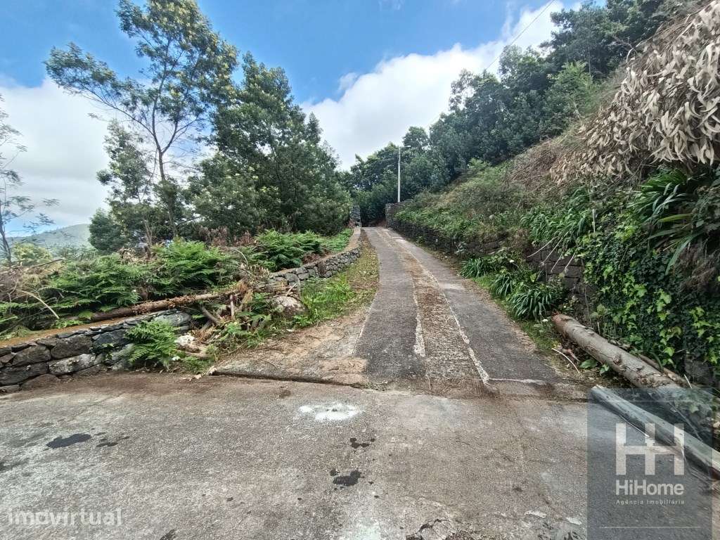 Moradia T2 com garagem, churrasco e terreno e vista serra - Grande imagem: 4/41
