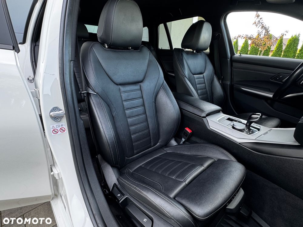 BMW Seria 3 330d MHEV Sport Line sport - 18