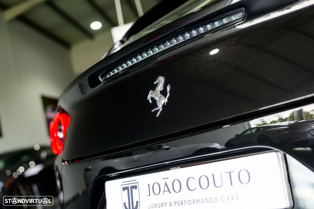 Ferrari GTC4 Lusso - 14