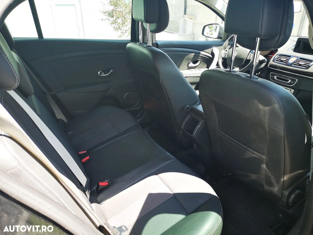 Renault Megane dCi 130 FAP BOSE Edition - 6