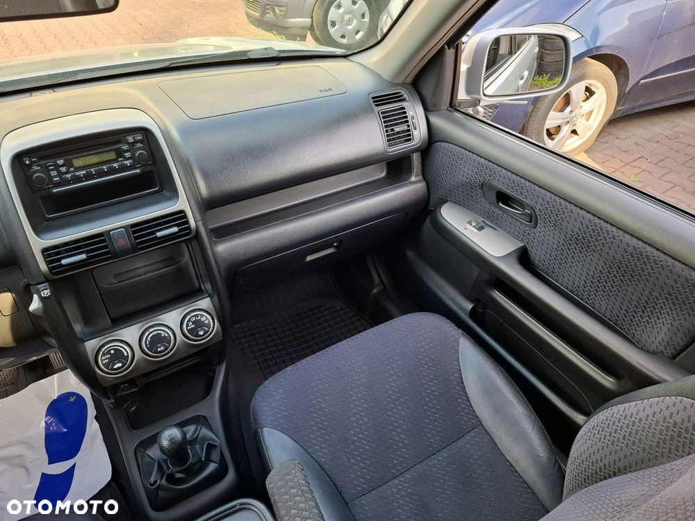 Honda CR-V 2.0 LS High - 22
