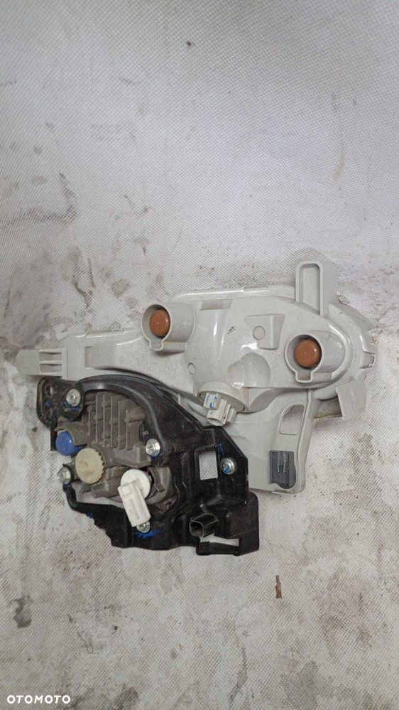 Kierunkowskaz i halogen lewy Mazda 3 BM LIFT 16-18r - 2