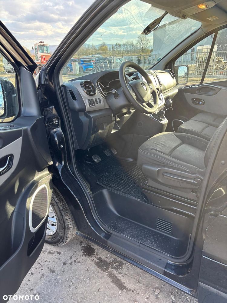 Renault Trafic Grand 1.6 dCi - 7