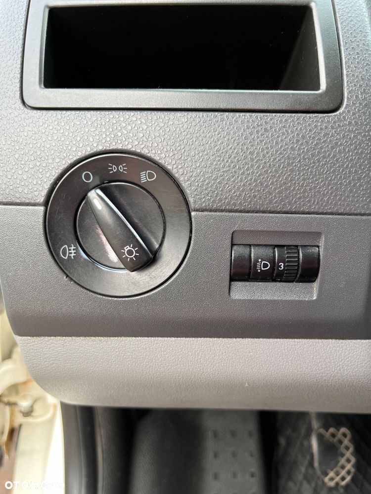 Volkswagen Transporter - 19