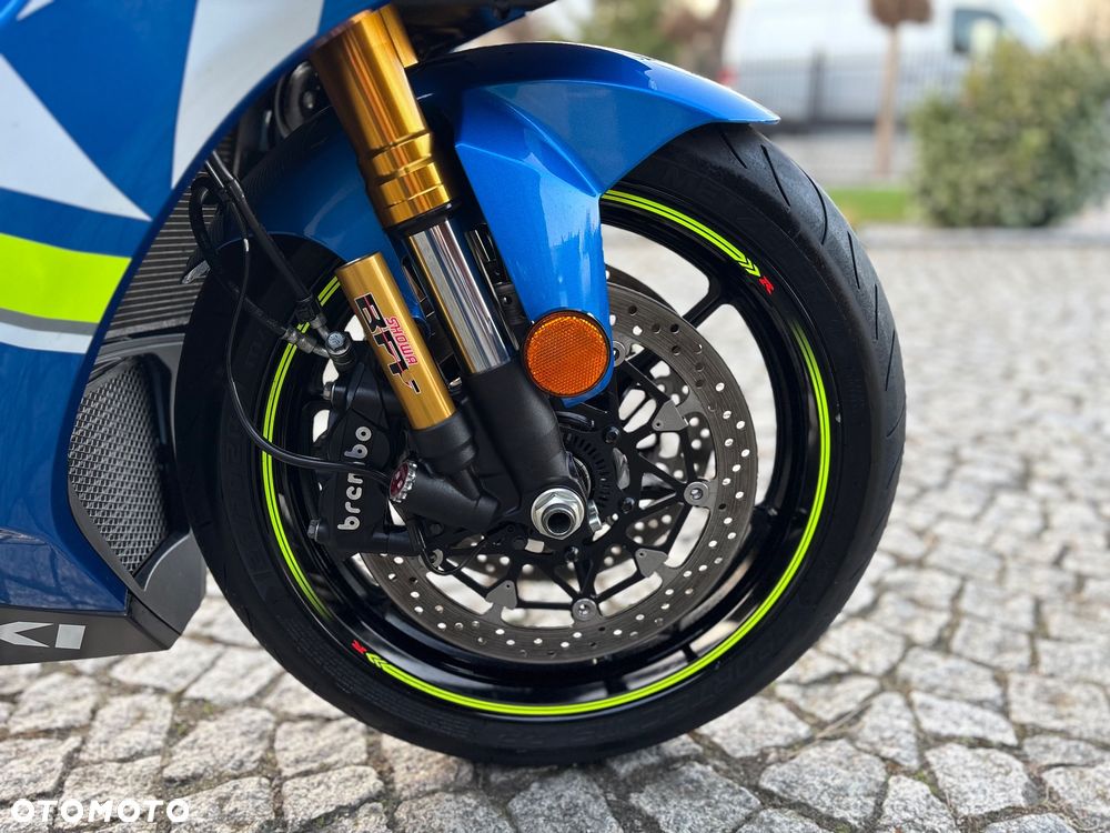 Suzuki GSX-R - 19