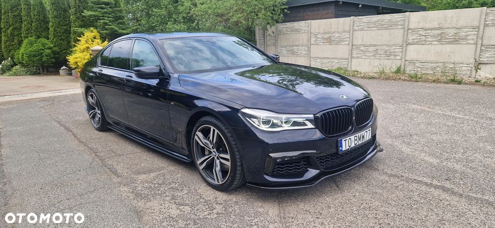 BMW Seria 7 750i xDrive - 11