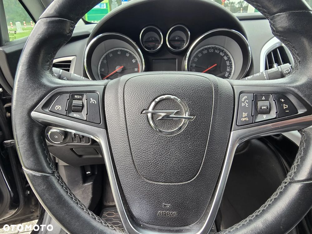 Opel Astra 1.4 Turbo Design Edition - 9