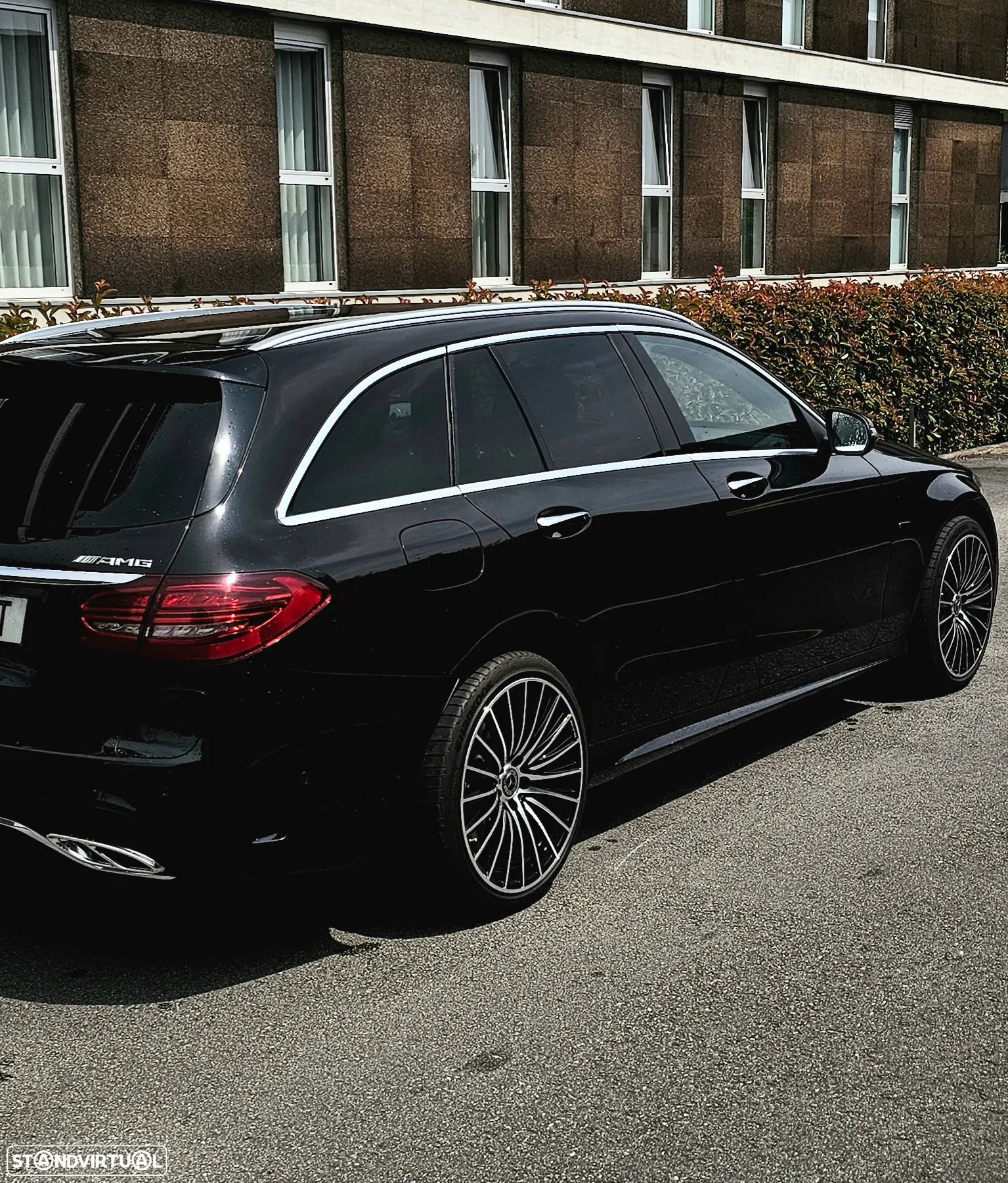 Mercedes-Benz C 300 de AMG Line - 18