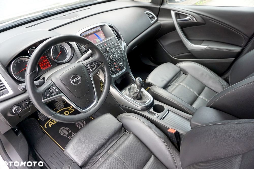Opel Astra 1.4 T Cosmo S&S EU6 - 24