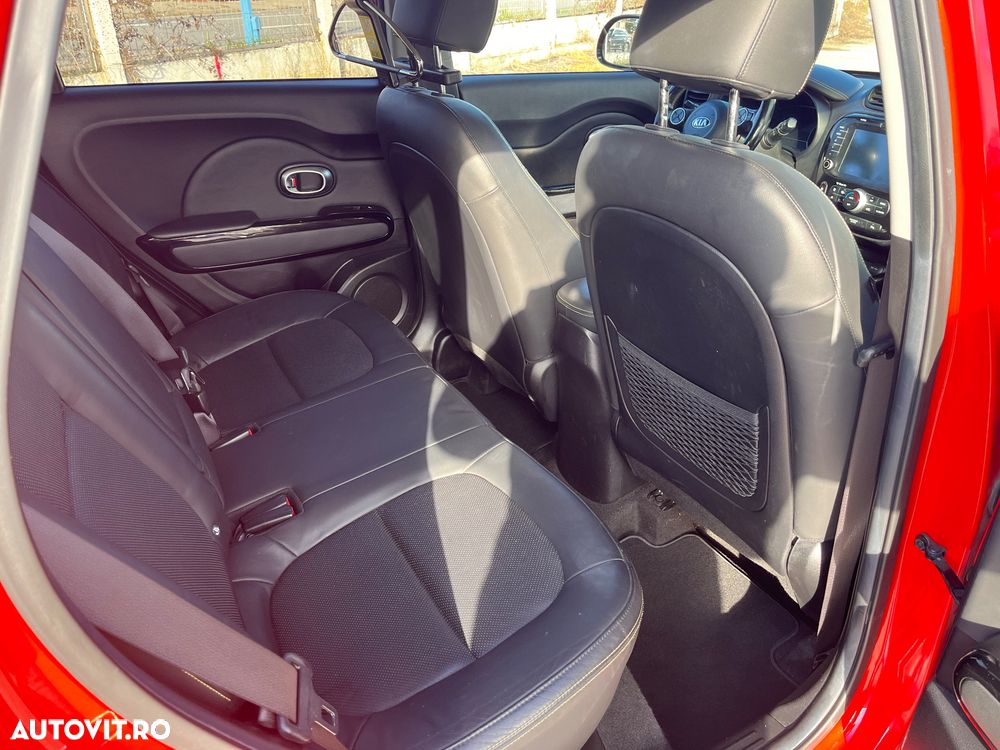 Kia Soul 1.6 CRDi Automatik Black Collection - 11