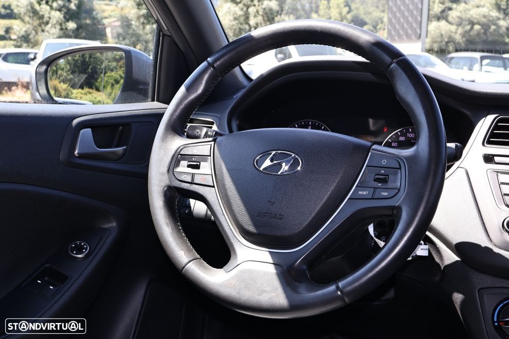 Hyundai i20 1.2 Access+Bluetooth 119g - 8
