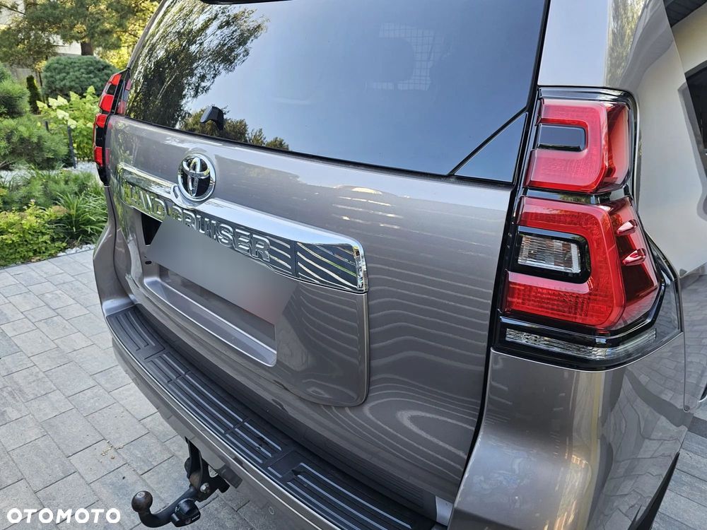 Toyota Land Cruiser LC 2.8 D-4D Invincible - 6