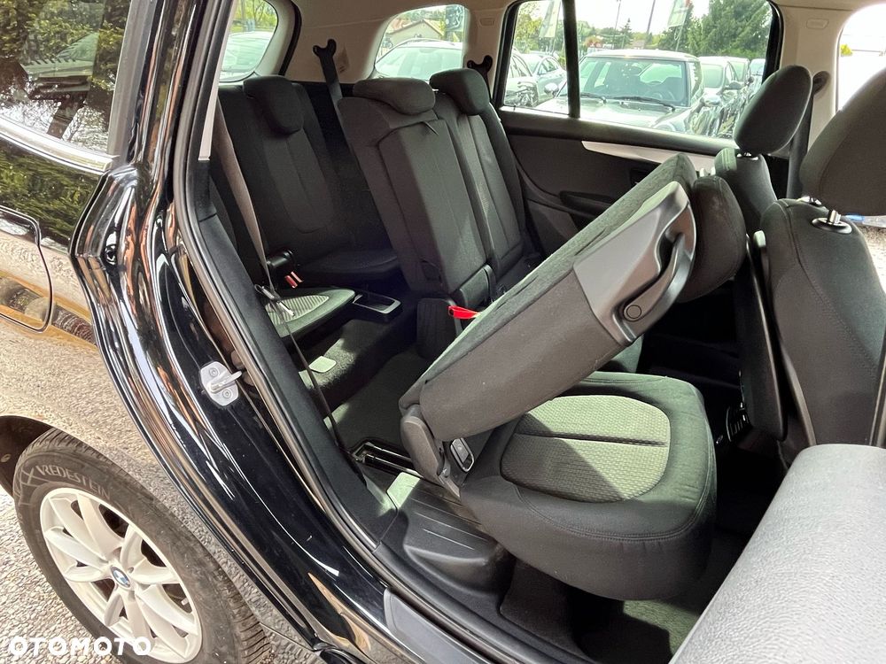 BMW Seria 2 218d Sport-Aut Advantage - 25