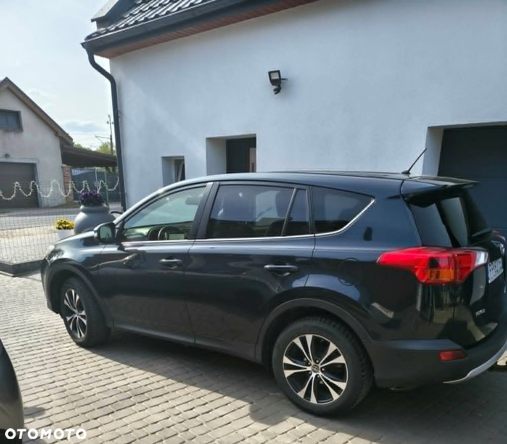 Toyota RAV4 2.0 D-4D Active - 1