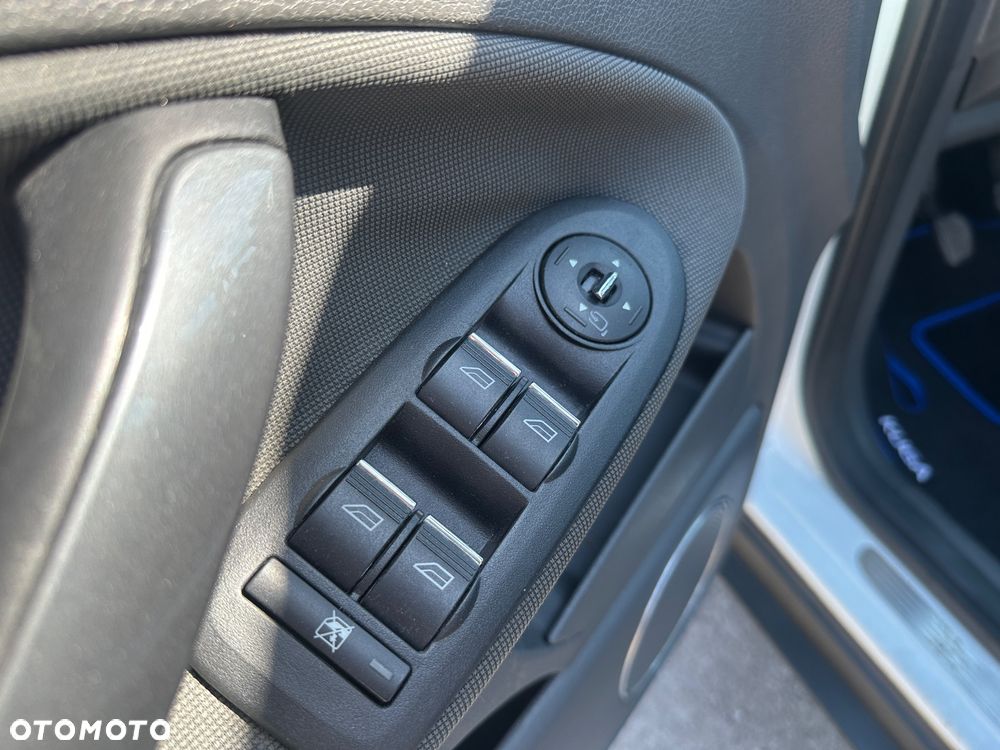 Ford Kuga 2.0 TDCi Titanium - 19