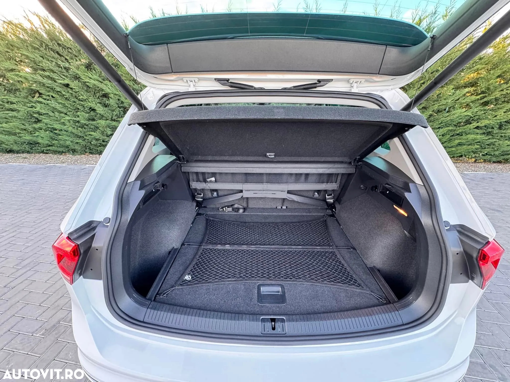 Volkswagen Tiguan 2.0 TDI SCR DSG 4Motion R-Line - 31