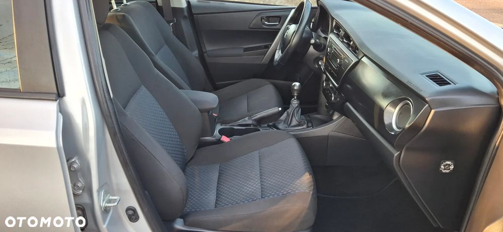 Toyota Auris 1.4 D-4D Comfort - 6