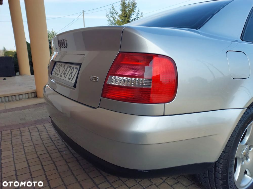 Audi A4 Limousine - 15