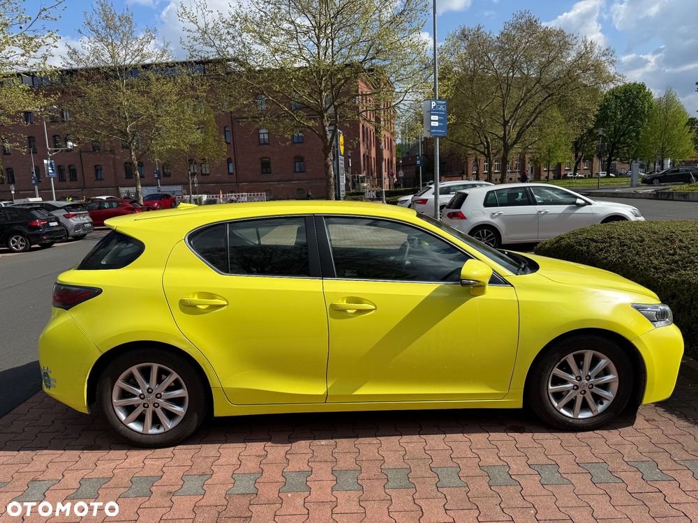 Lexus CT 200h Elegance - 2