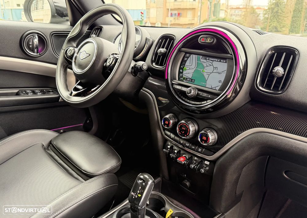 MINI Countryman Cooper D Premium Yours Auto - 21