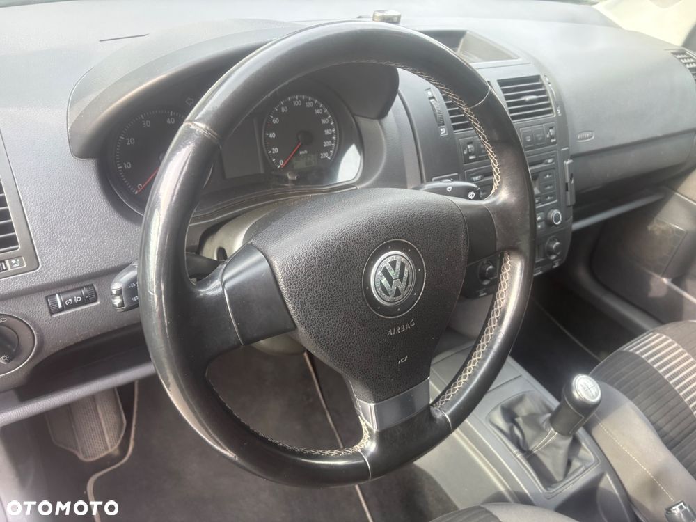 Volkswagen Polo 1.6 Sportline - 13