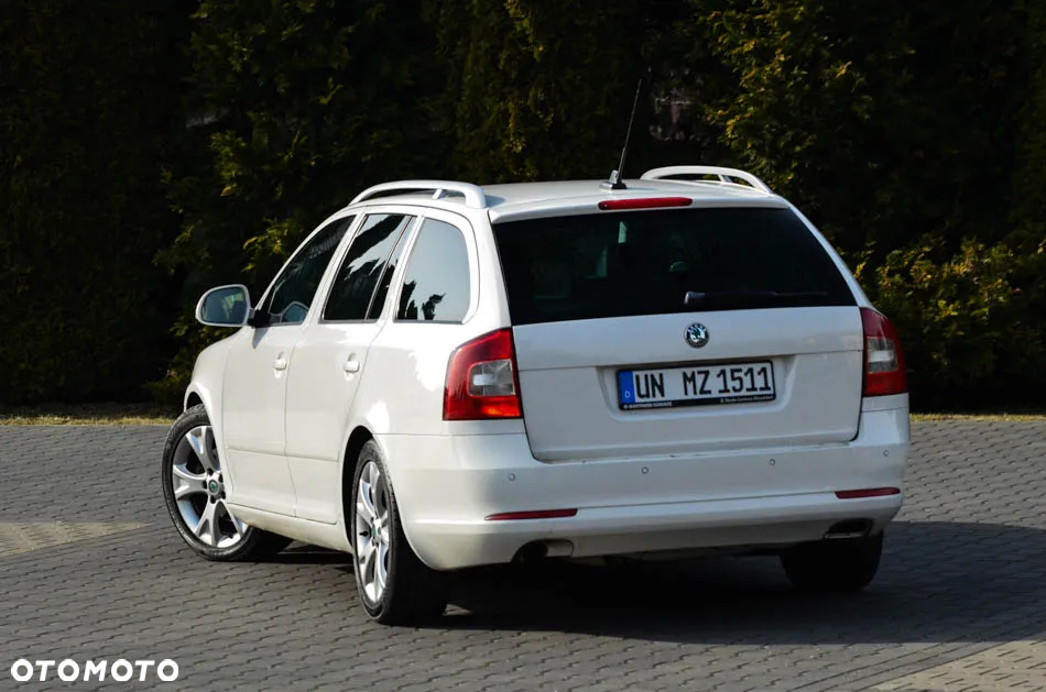 Skoda Octavia Combi 2.0 TDI DPF Sport Edition - 16
