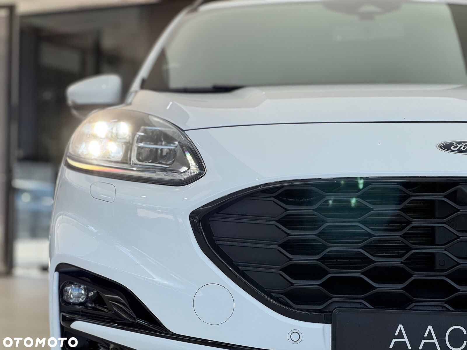 Ford Kuga 1.5 EcoBoost FWD ST-Line X - 40