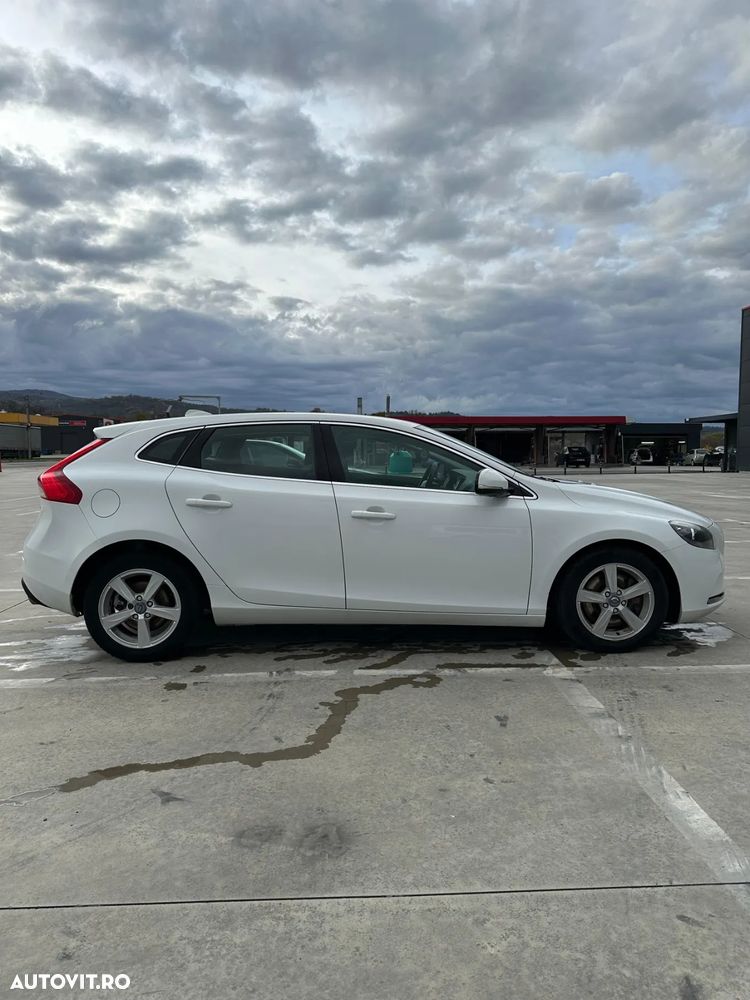 Volvo V40 D4 Inscription - 6