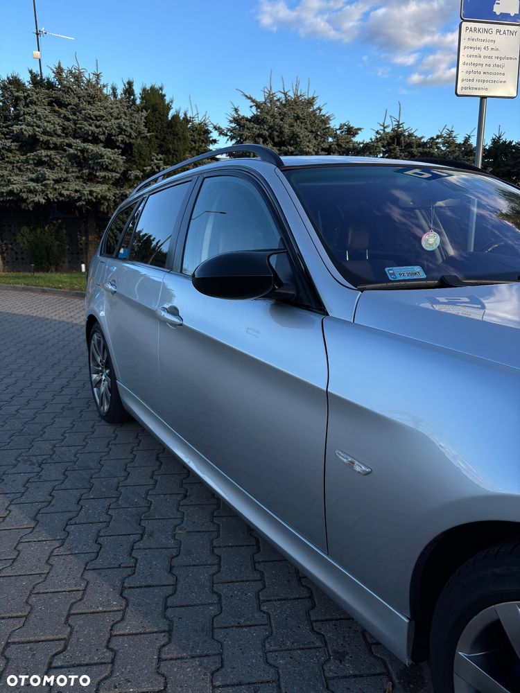 BMW Seria 3 325xi - 11