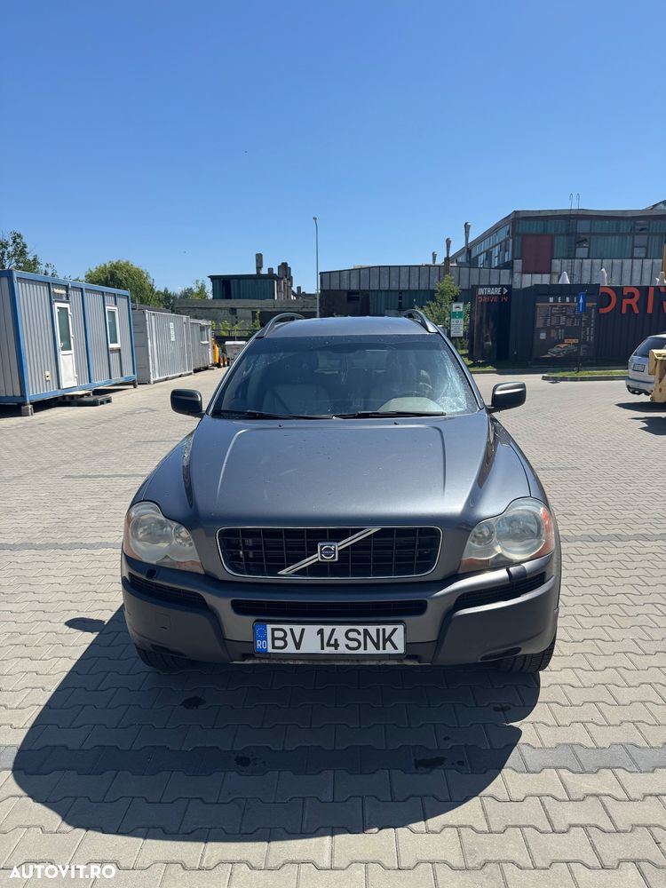 Volvo XC 90 - 1