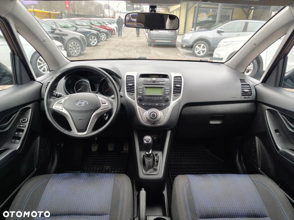 Hyundai ix20 1.6 CRDi Fifa World Cup Edition - 16