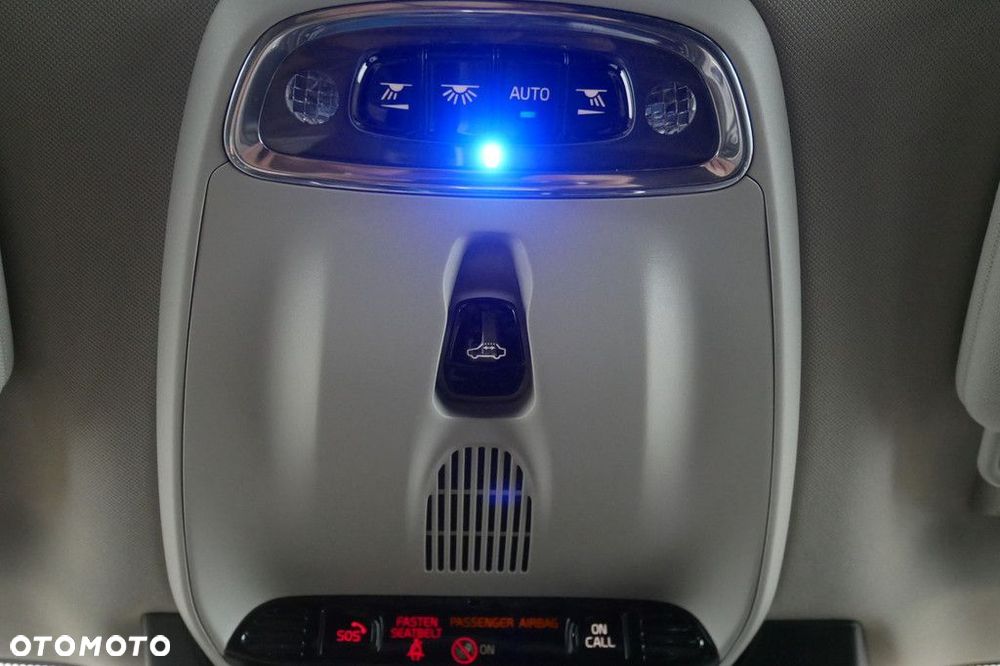 Volvo XC 90 - 36