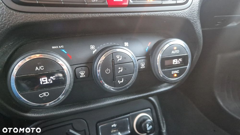 Jeep Renegade - 15
