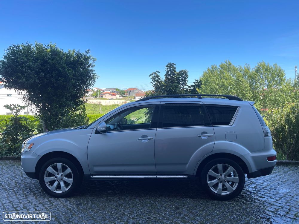 Mitsubishi Outlander 2.2 DI-D Instyle - 1
