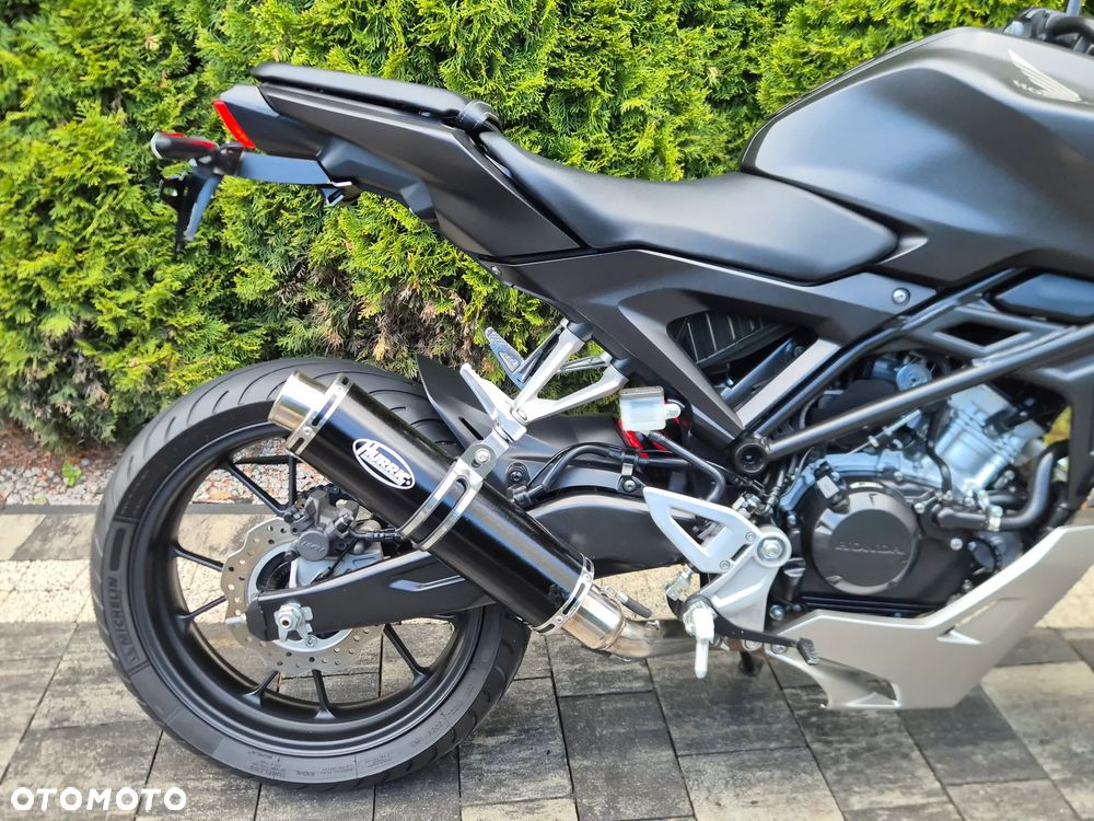 Honda CB - 8