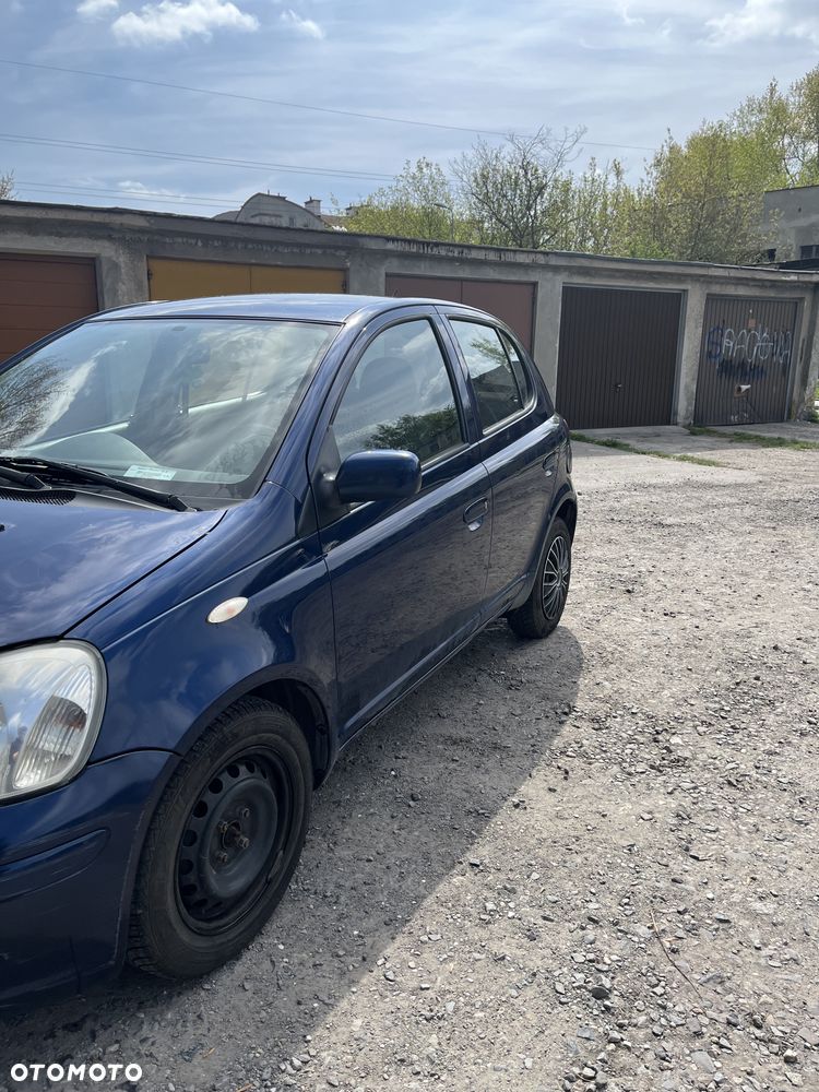 Toyota Yaris 1.4 D-4D Base - 9