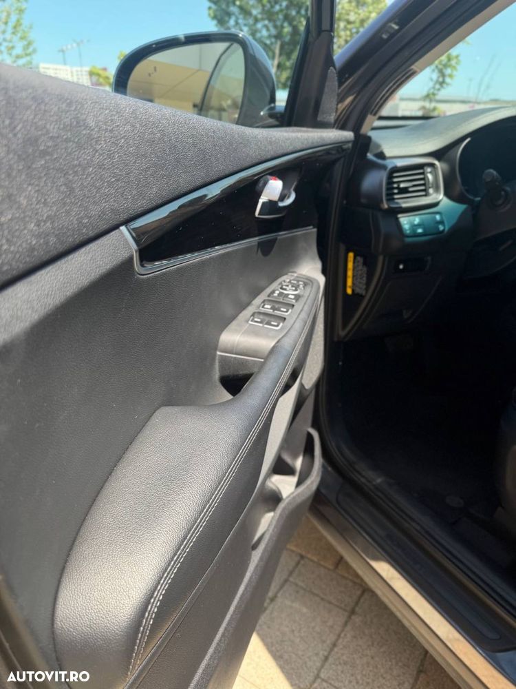 Kia Sorento 2.0 DSL 6AT 4x4 Cosmo - 19