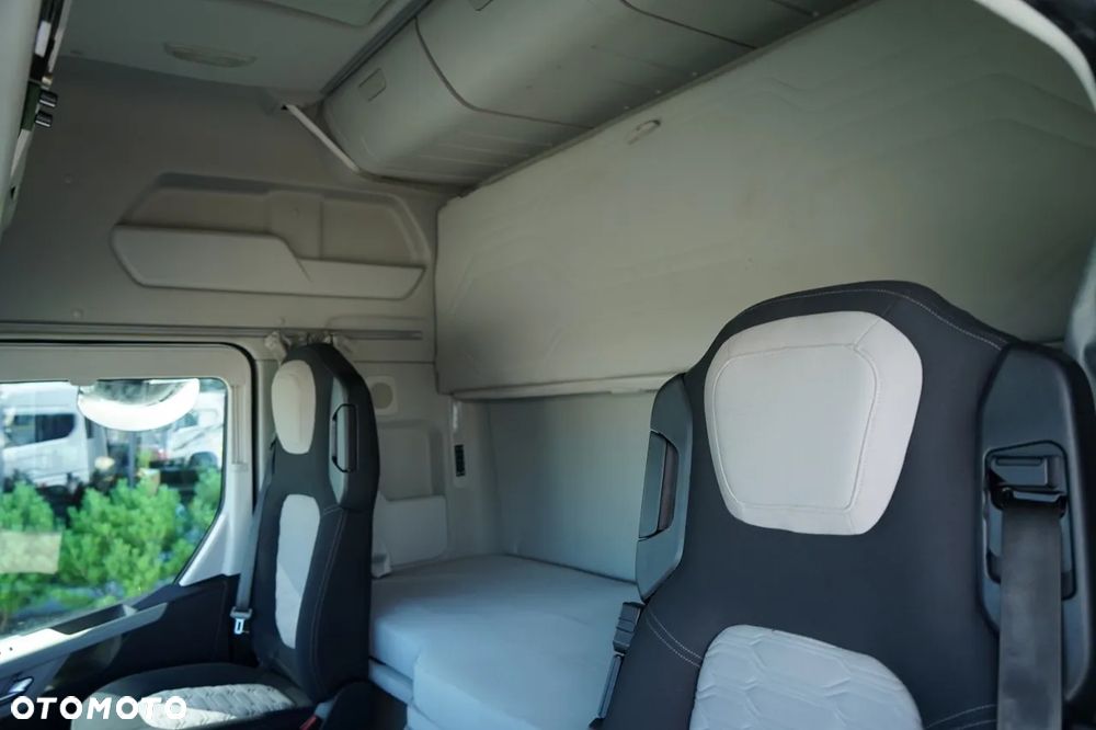 Ford F-MAX 500 / KLIMA POSTOJOWA /  EURO 6 - 26