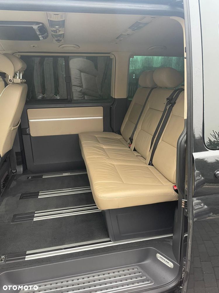 Volkswagen Multivan - 2