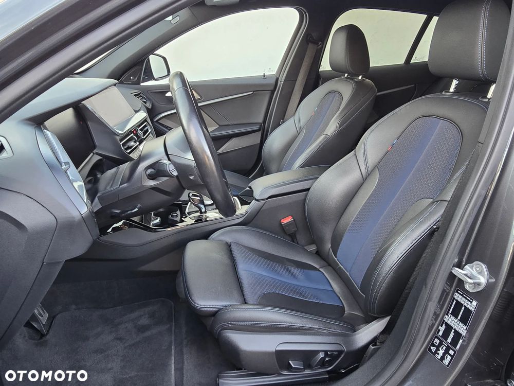 BMW Seria 1 120d xDrive M Sport - 12