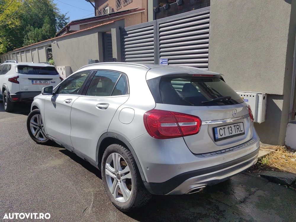 Mercedes-Benz GLA - 4